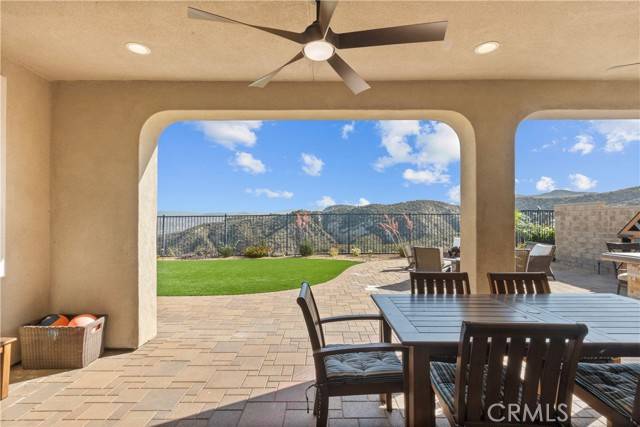 18655 Cedar Crest DR, Canyon Country, CA 91387
