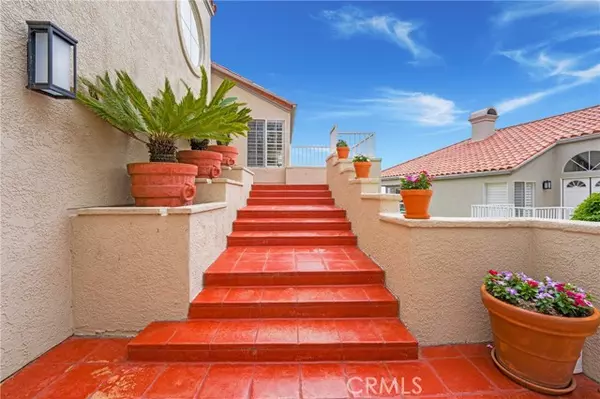 Laguna Niguel, CA 92677,46 Saint Tropez