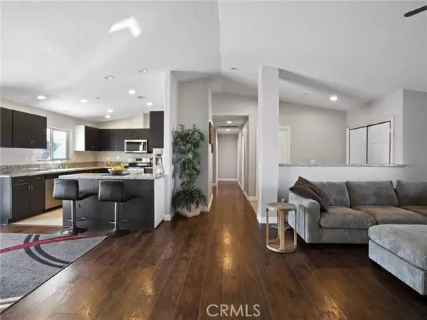 7755 7th ST, Phelan, CA 92371