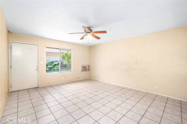 Santa Ana, CA 92704,2500 S Salta ST 18