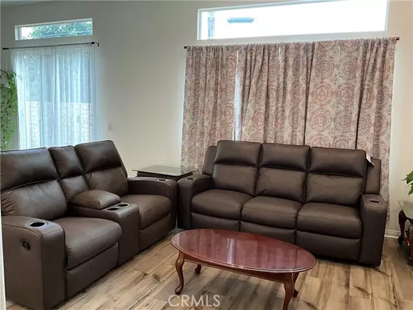 Rialto, CA 92376,365 Huntington CT