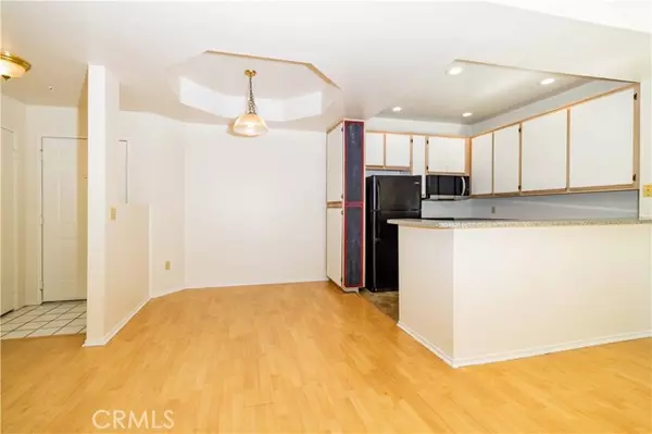 640 W 4th ST 308, Long Beach, CA 90802