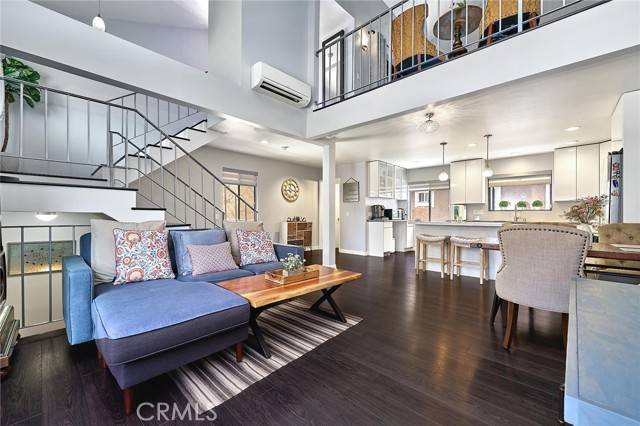 957 W Imperial 30, La Habra, CA 90631