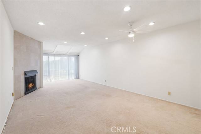 Valley Village, CA 91607,12830 Burbank BLD 320
