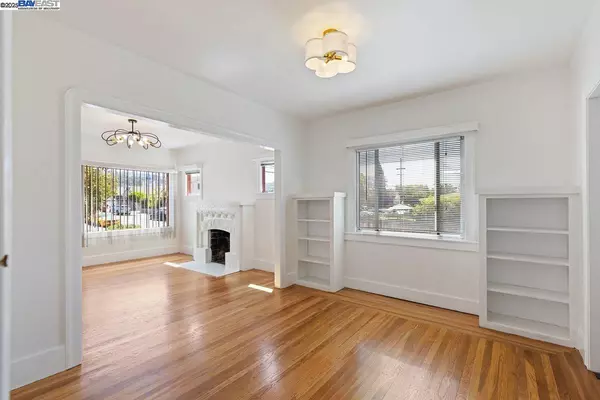 Oakland, CA 94619,3635 Redding St