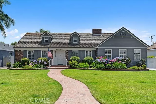 7534 4th PL, Downey, CA 90241