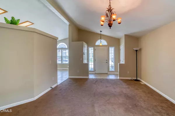 Canyon Country, CA 91351,27809 Blue Sky LN