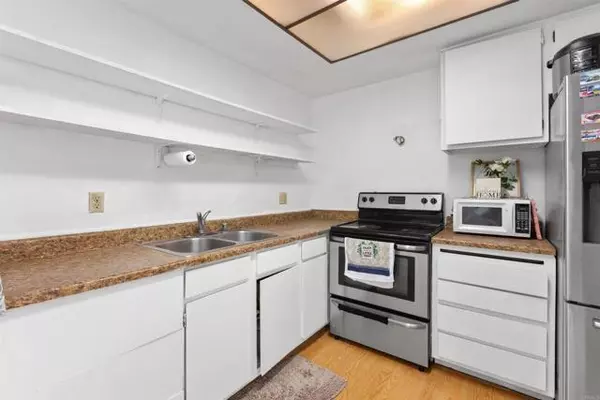 Escondido, CA 92027,475 N Midway Dr 230