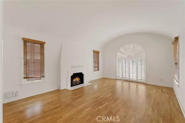 Hermosa Beach, CA 90254,1908 Loma DR