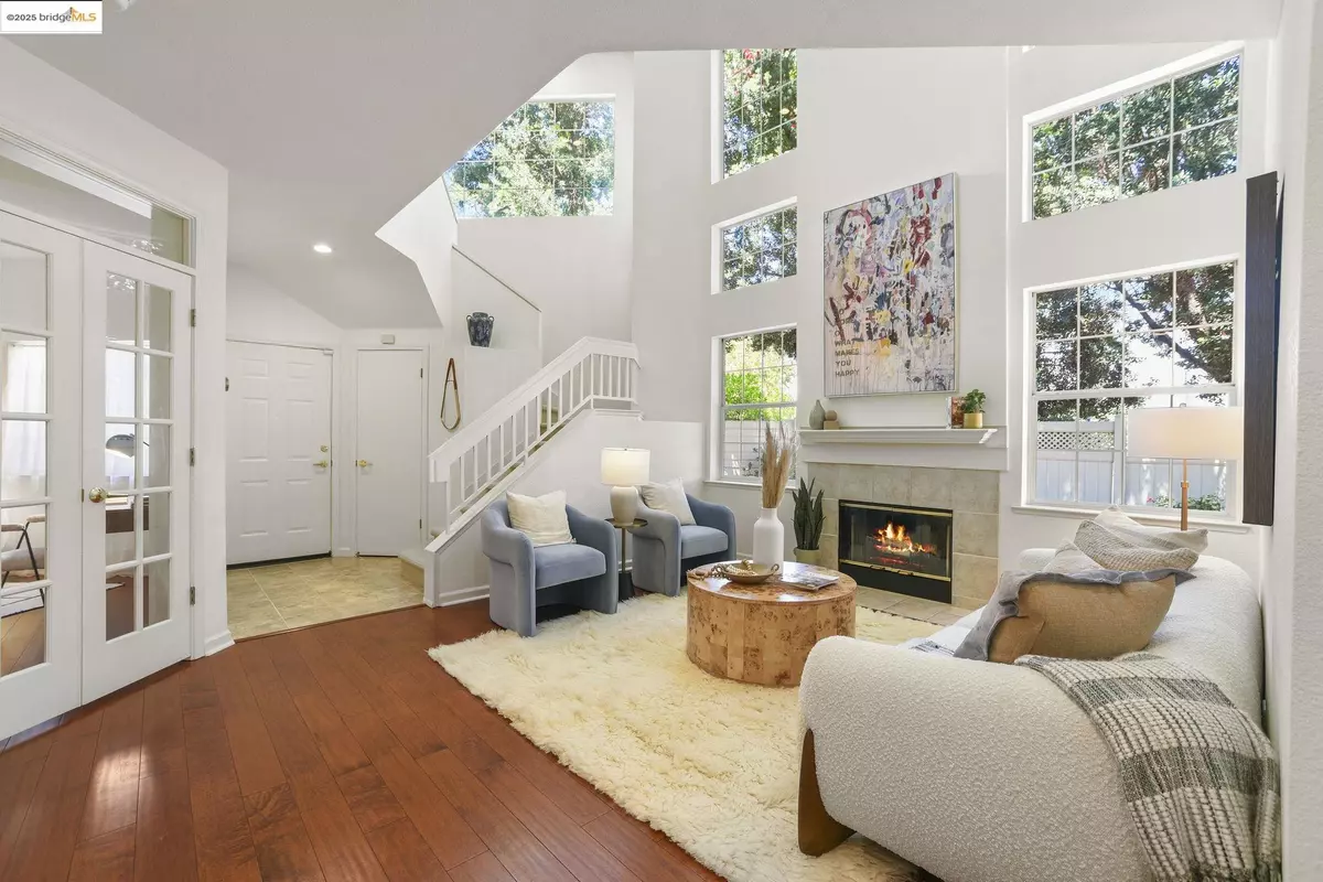 Richmond, CA 94804,2714 Beach head WAY