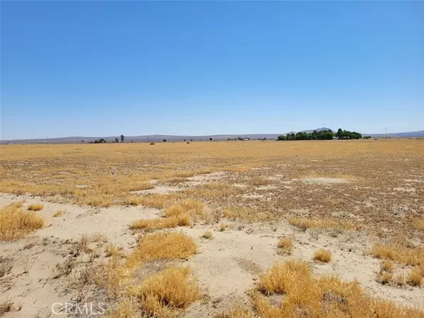 Lancaster, CA 93535,127 E Avenue J