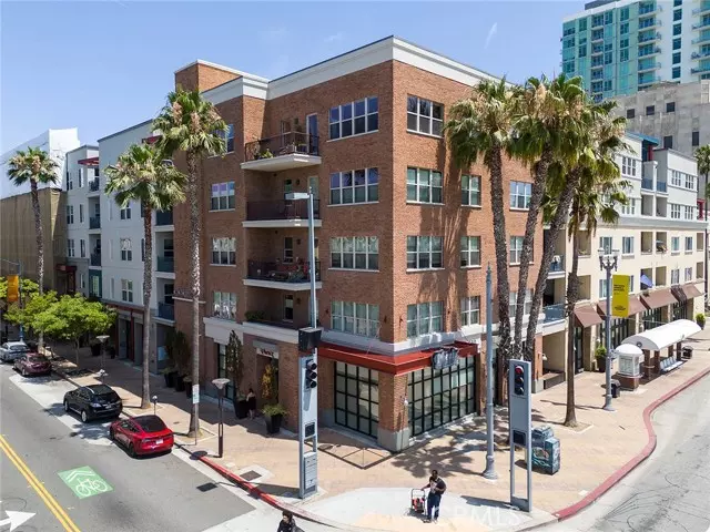 Long Beach, CA 90802,300 E 4th ST 118