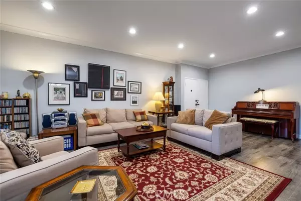 Glendale, CA 91206,234 N Kenwood ST 106