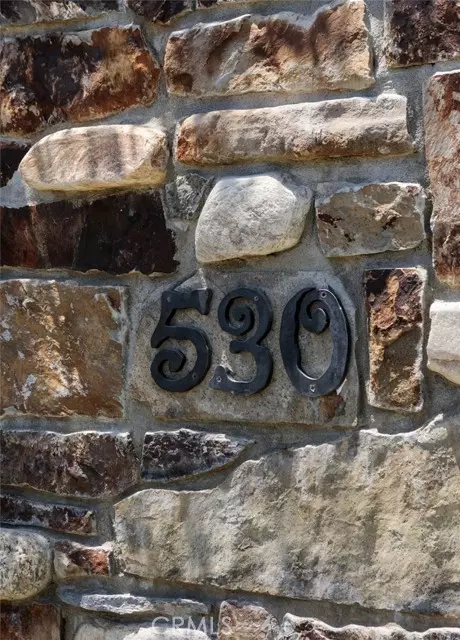 Laguna Beach, CA 92651,530 High DR