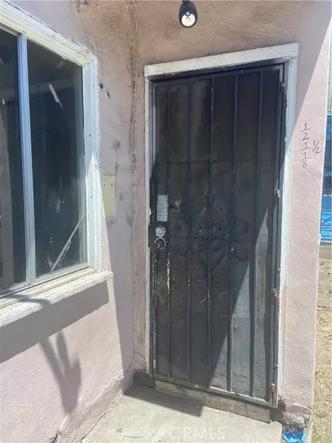 Compton, CA 90222,12116 S Willowbrook AVE
