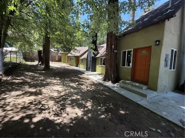 23750 Shady Ln, Crestline, CA 92325