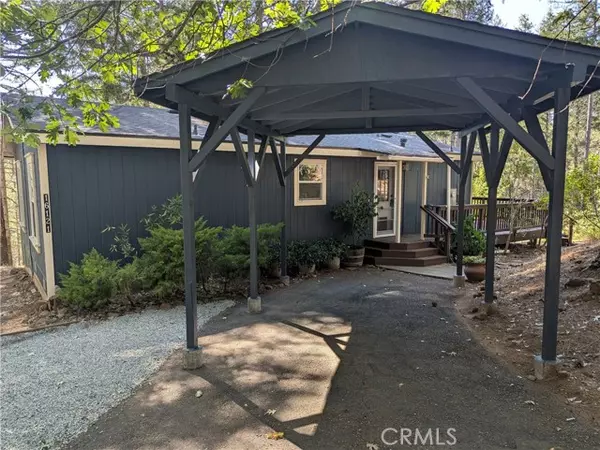 Cobb, CA 95426,16121 Golf RD