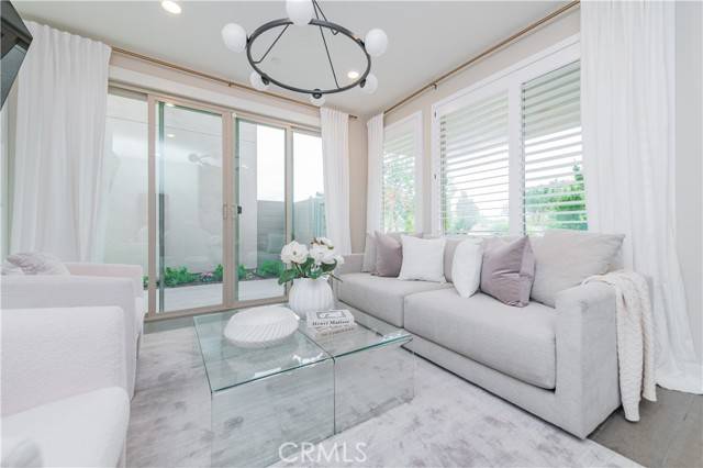 Irvine, CA 92618,111 Bosque