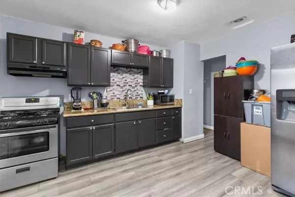 Highland, CA 92346,7065 Bangor AVE