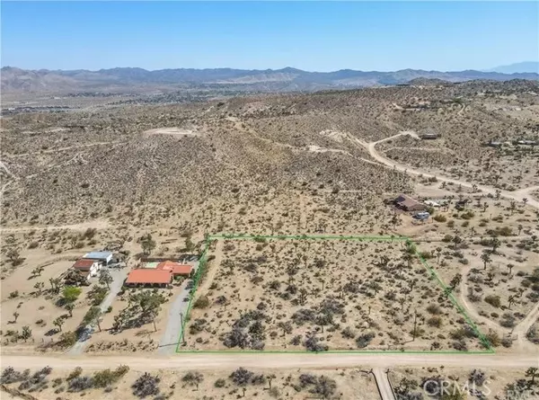 57785 Sierra Vista DR, Yucca Valley, CA 92284