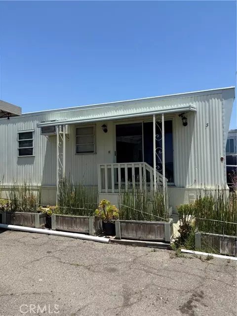 San Juan Capistrano, CA 92675,32802 Valle Rd 5