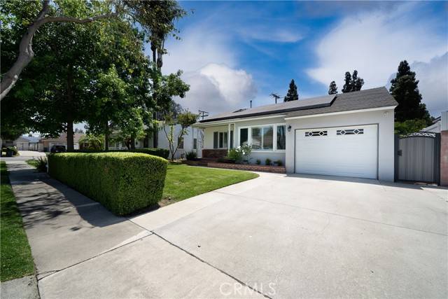 Lakewood, CA 90712,5407 Pimenta AVE