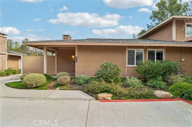 28512 Conejo View DR, Agoura Hills, CA 91301