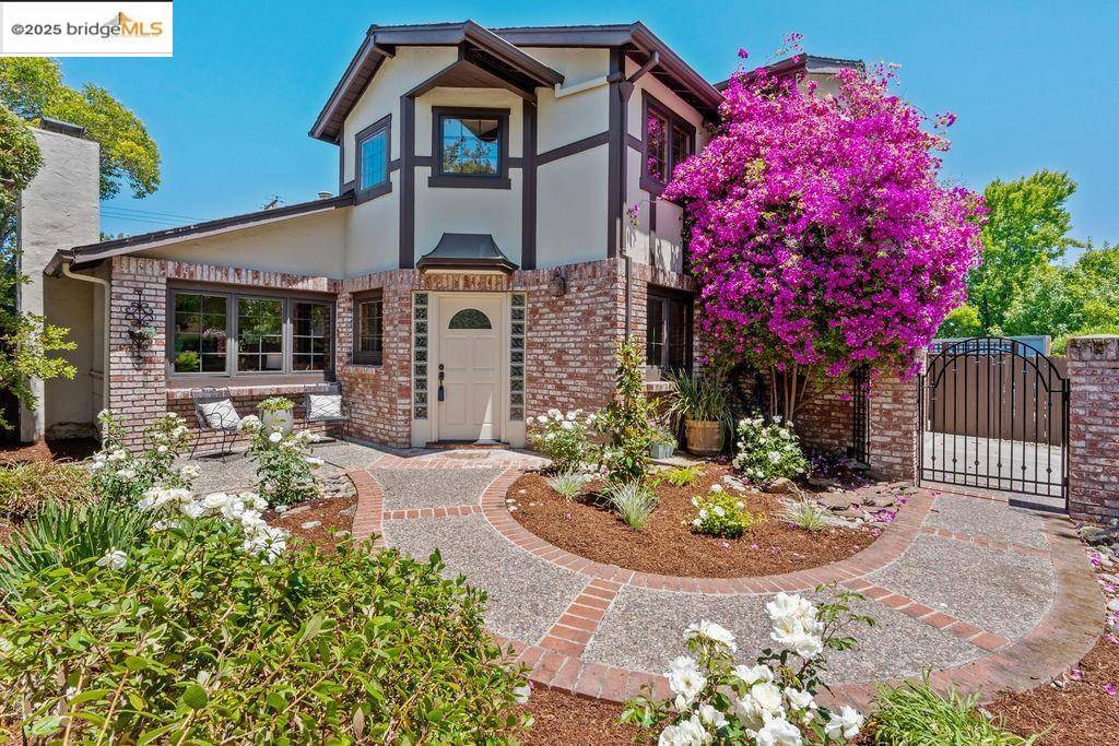 2668 Washington Ave, Redwood City, CA 94061