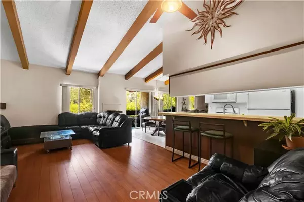 Los Angeles, CA 90068,2700 Cahuenga BLD 1302