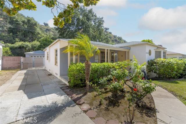 Glendale, CA 91206,2046 E Glenoaks BLD