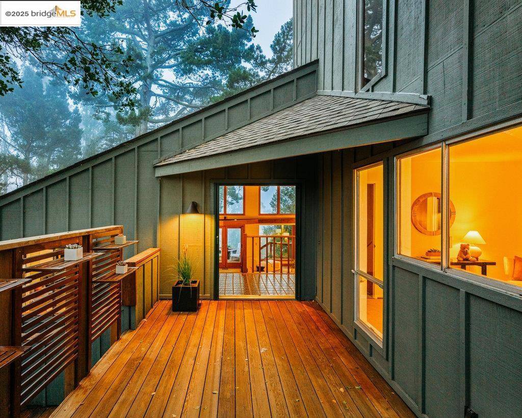 2359 Manzanita, Oakland, CA 94611