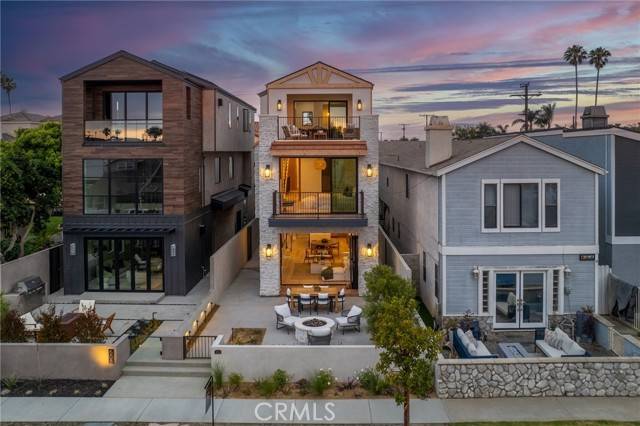 Huntington Beach, CA 92648,506 12th