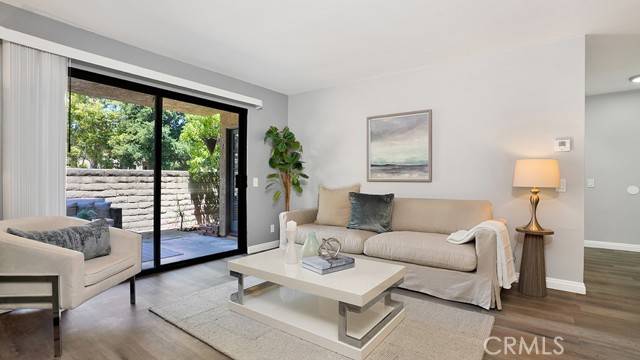 25191 Oak Canyon LN 2, Lake Forest, CA 92630