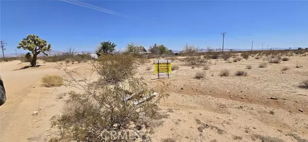 Landers, CA 92285,61329 Moon DR