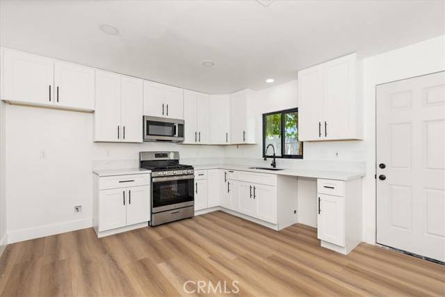 Eastvale, CA 92880,14421 Chandler ST