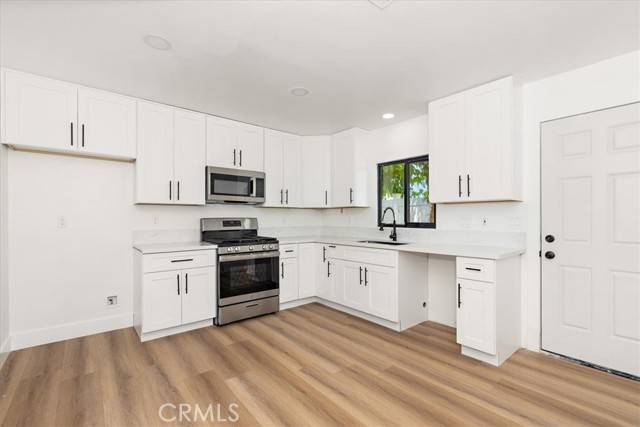 Eastvale, CA 92880,14421 Chandler ST