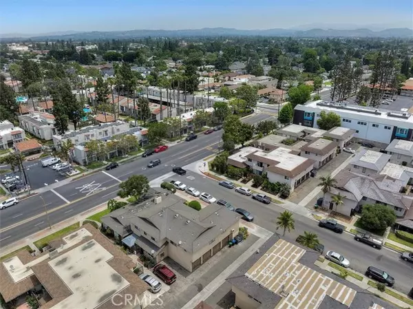 Orange, CA 92866,408 W La Veta AVE