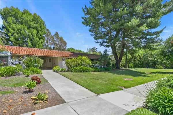 Laguna Woods, CA 92637,933 Avenida Majorca P