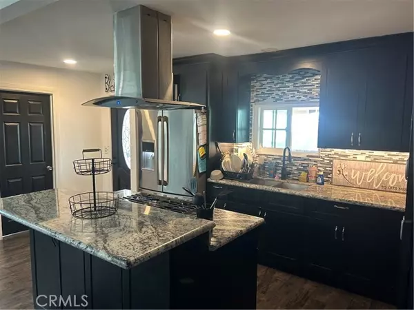 Anaheim, CA 92806,320 N Park Vista 28