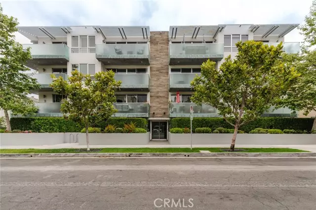 12045 Guerin ST PH4, Studio City, CA 91604