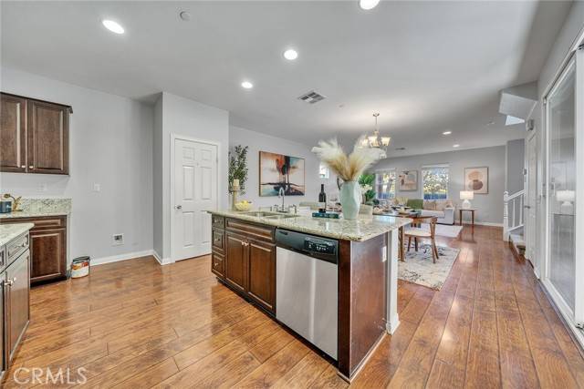 Eastvale, CA 92880,7265 Enclave DR