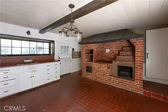 8449 Melvin AVE, Northridge, CA 91324