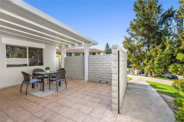 Laguna Woods, CA 92637,2133 Via Puerta A