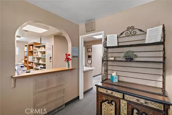 Brea, CA 92821,700 S Brea BLD