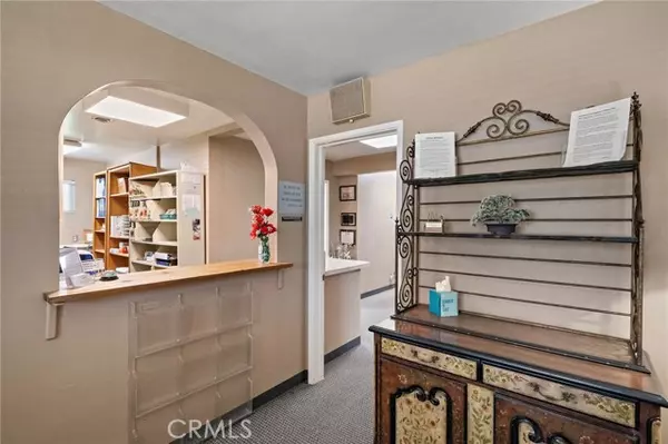 Brea, CA 92821,700 S Brea BLD