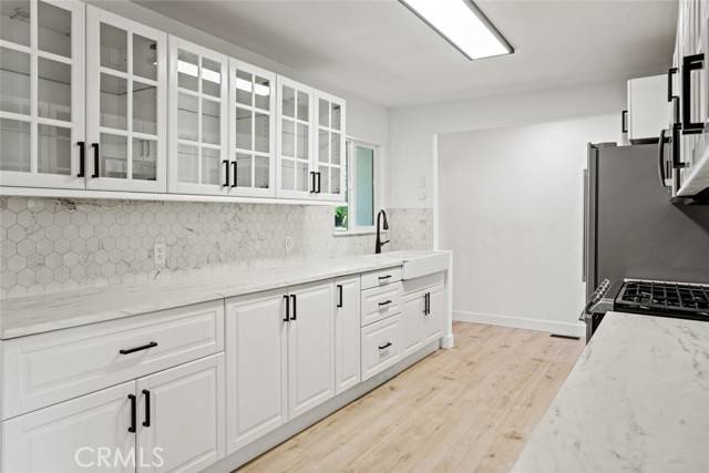 Ukiah, CA 95482,298 Warren DR