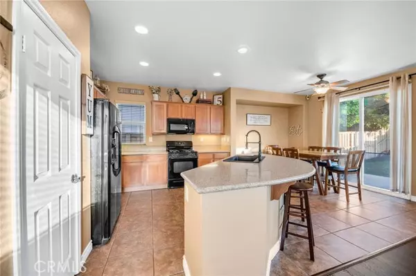 Lake Elsinore, CA 92532,33513 Cedar Creek LN