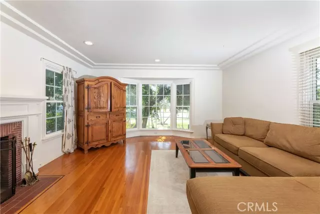 3766 Rose AVE, Long Beach, CA 90807