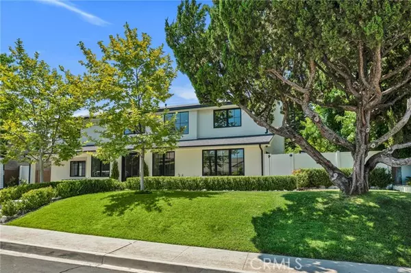 Woodland Hills, CA 91367,23241 Aetna ST