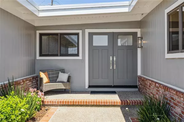 Millbrae, CA 94030,820 Robin LN